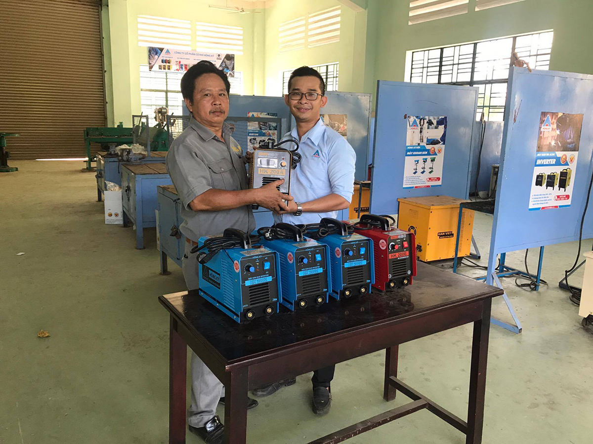 "Trường