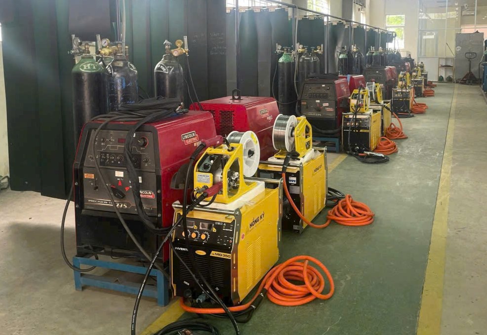 Hong Ky accompanies the oil and gas vocational competition – Igniting the passion of Vietnamese mechanics.