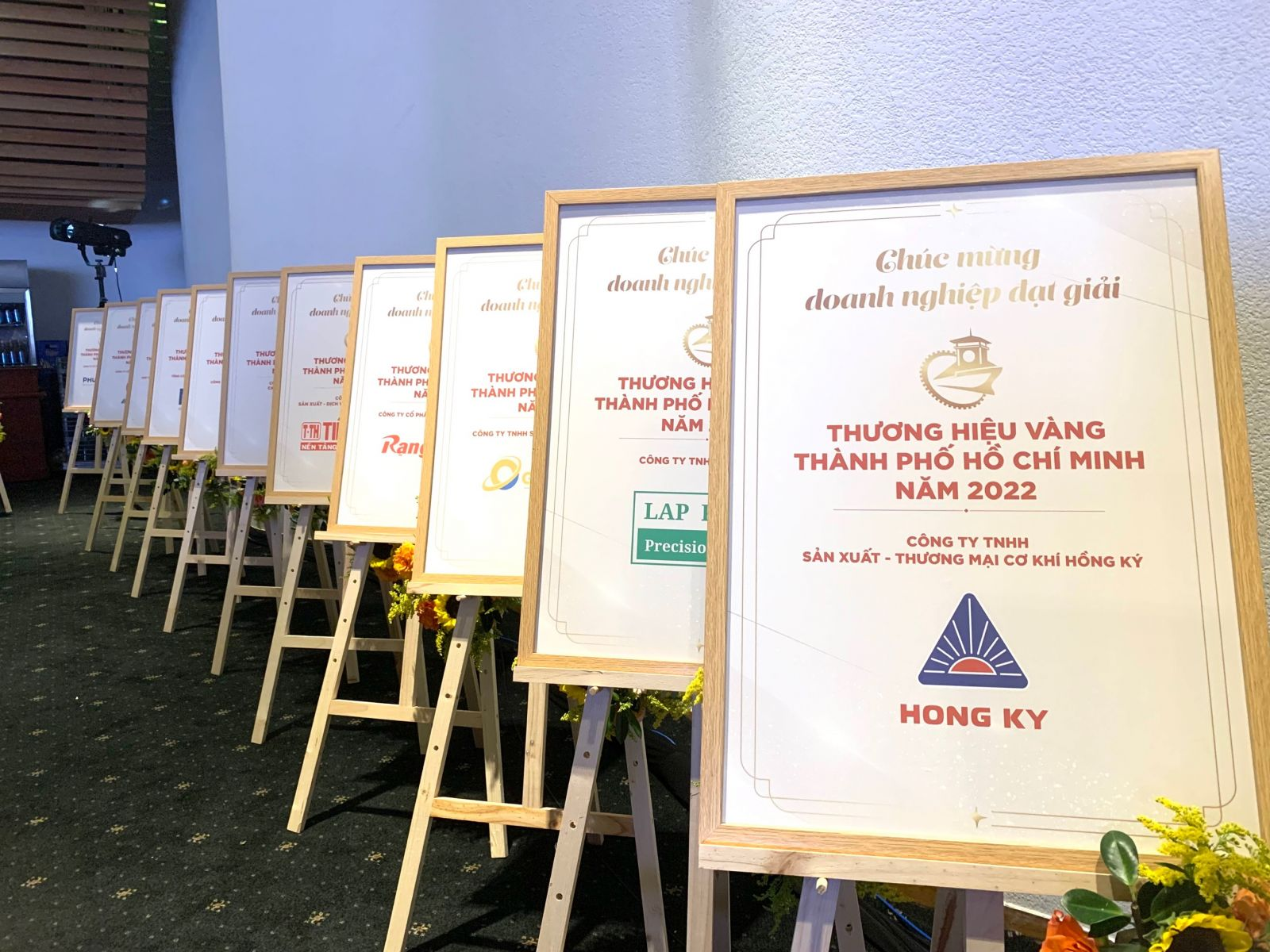 Hong Ky is proud to be honored as the 2022 Ho Chi Minh City Gold Brand.