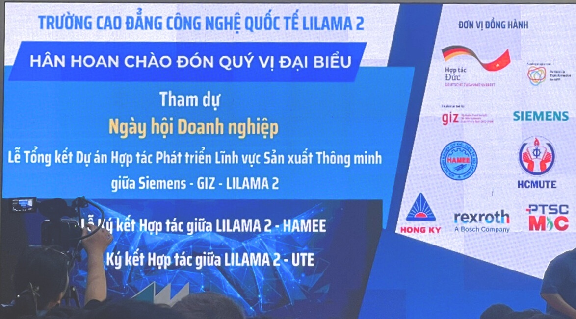 Hong Ky participates in the enterprise day at LILAMA 2 international college of technology.