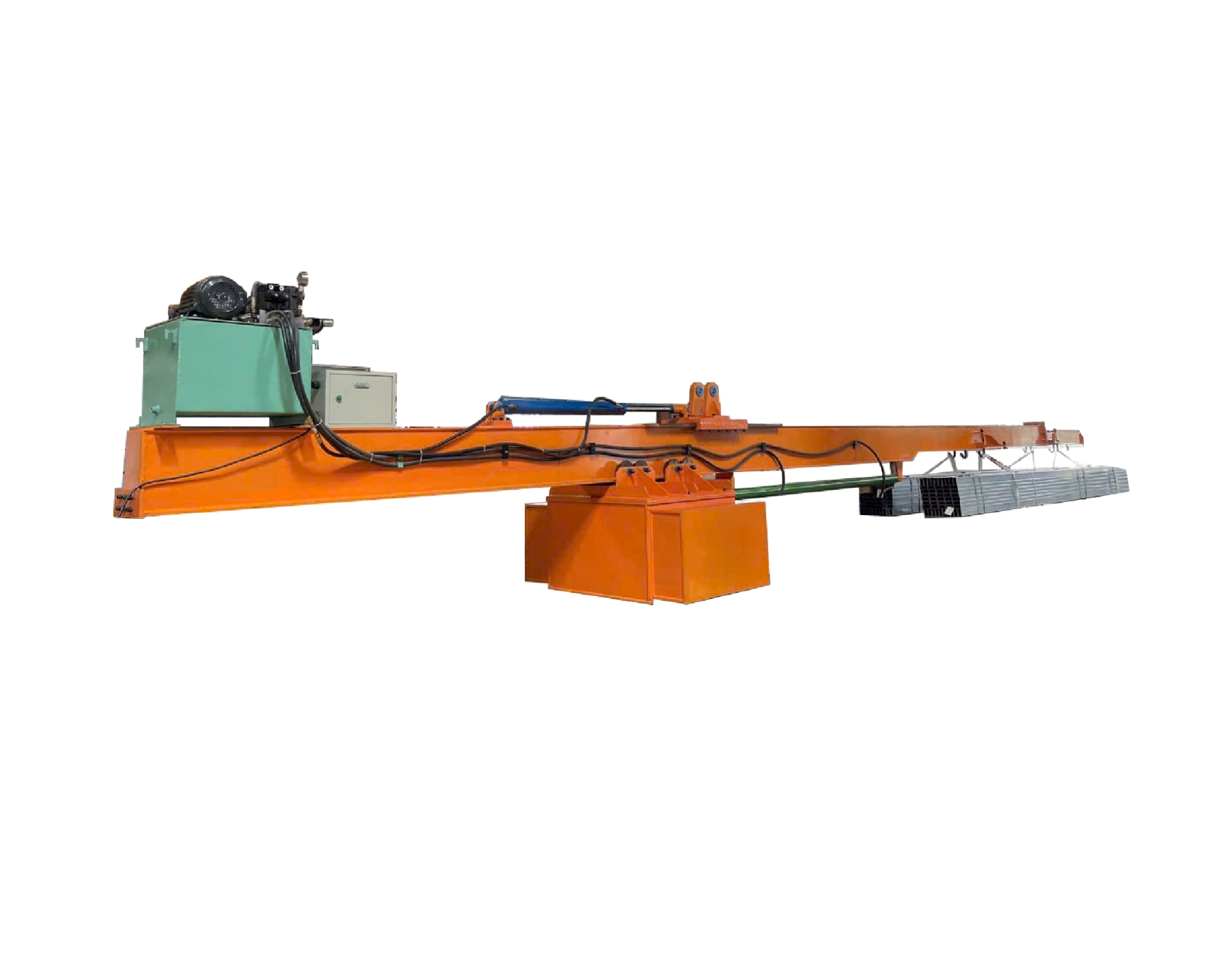 Cần cẩu bốc xếp ống thép vô container 40 feet